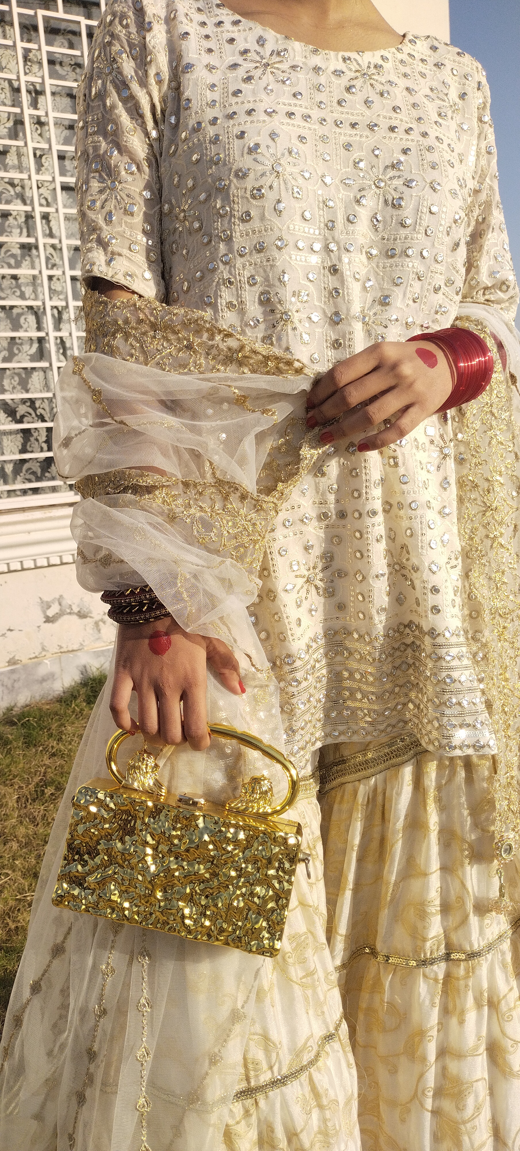 Mehr-e-zareen - Image 3