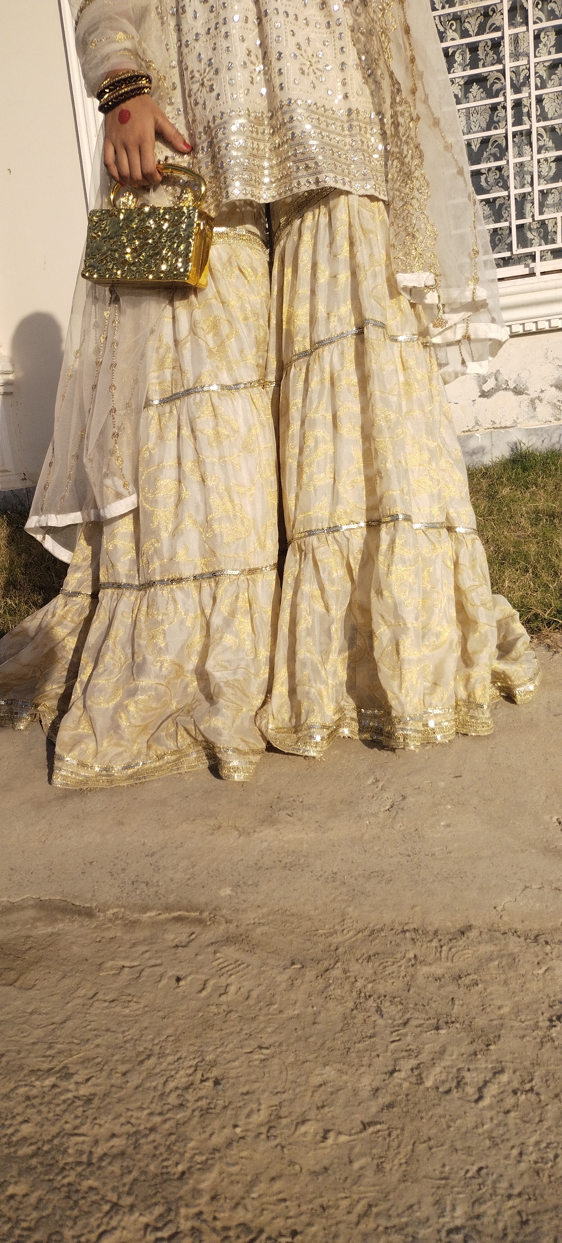 Mehr-e-zareen - Image 7