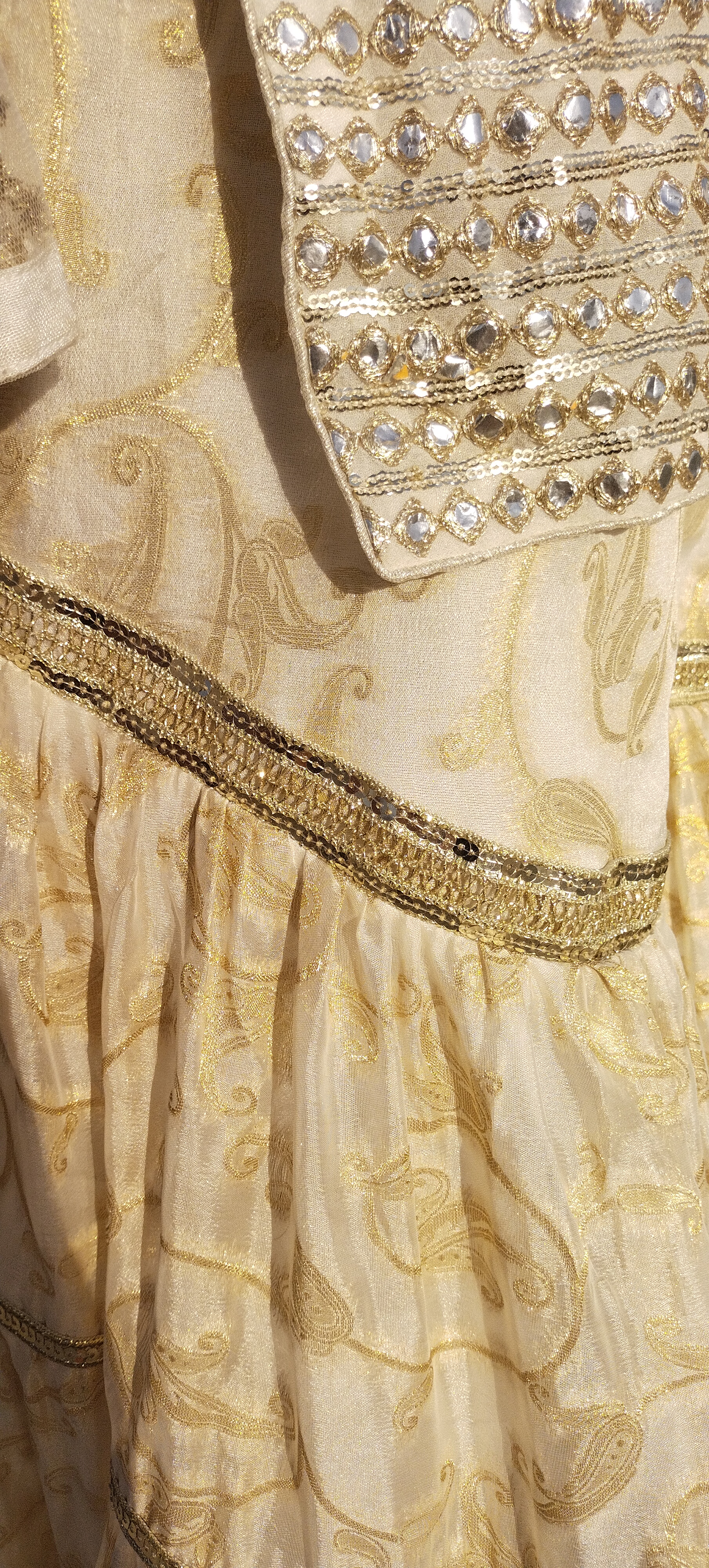Mehr-e-zareen - Image 6